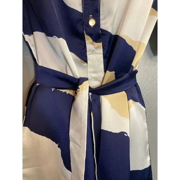 Miss Unni silky button up dress - Picture 3 of 7